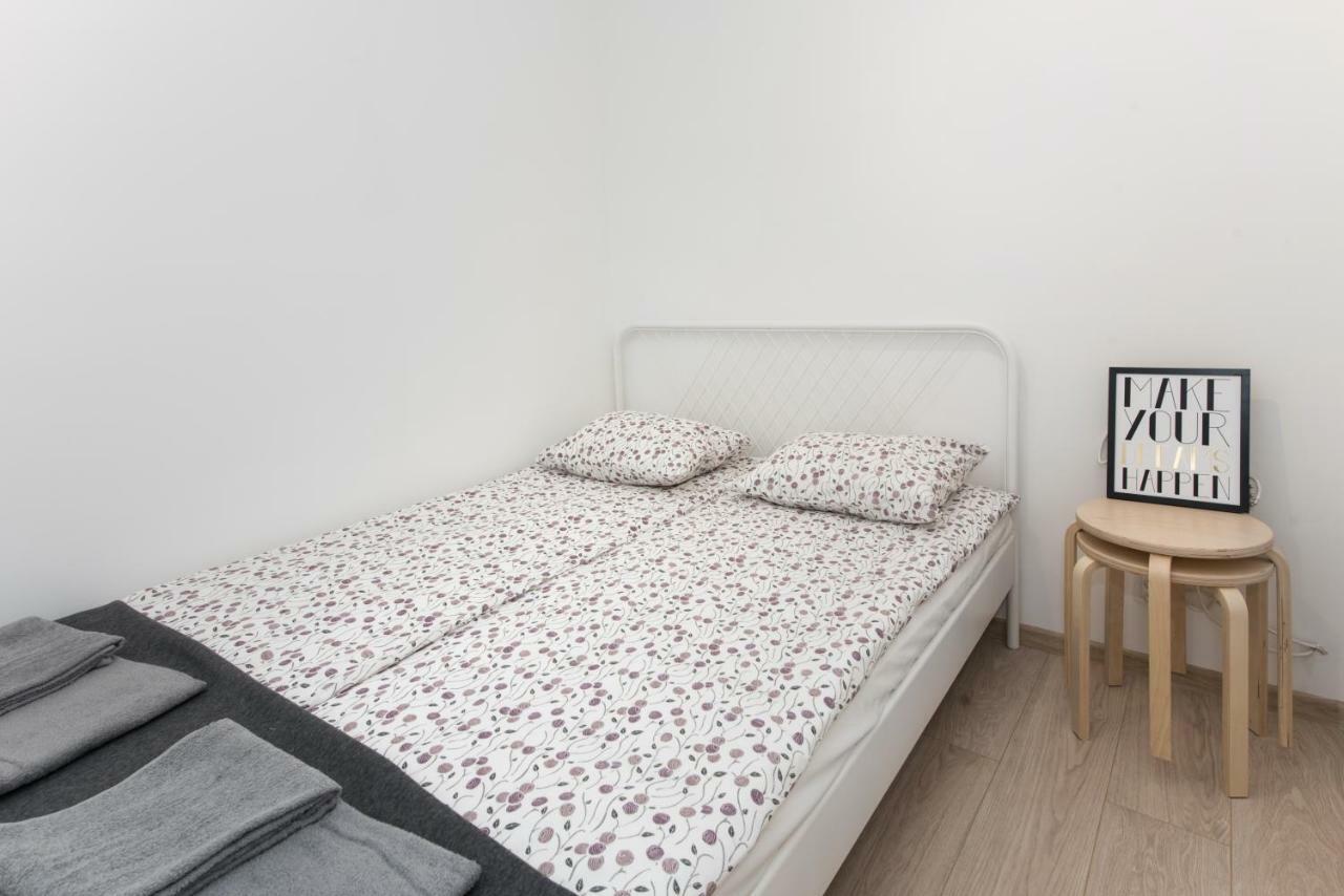 Superapart Luzycka 10 Warschau Exterior foto